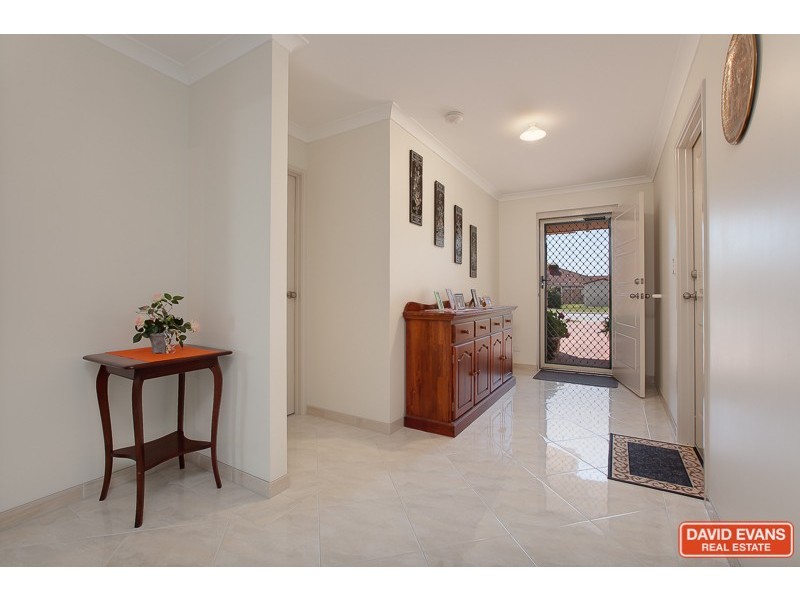 26 Parkland Drive, Warnbro WA 6169