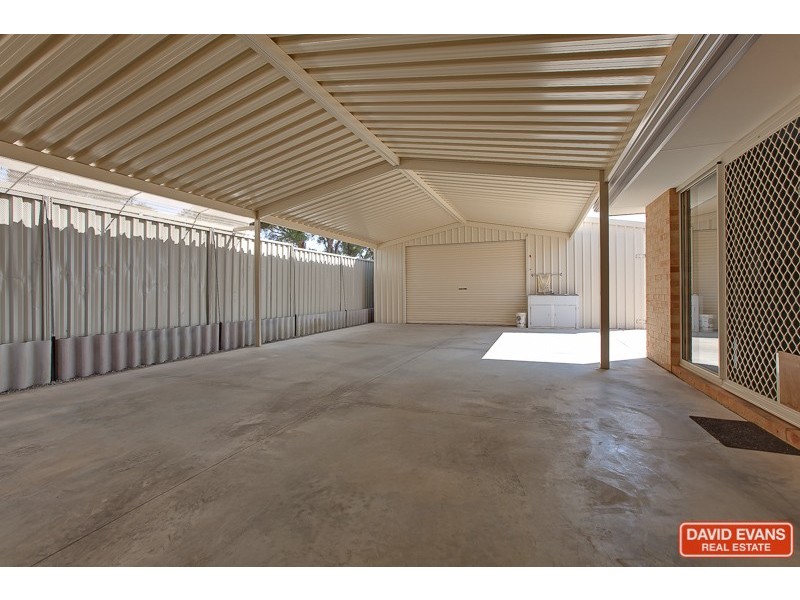 26 Parkland Drive, Warnbro WA 6169