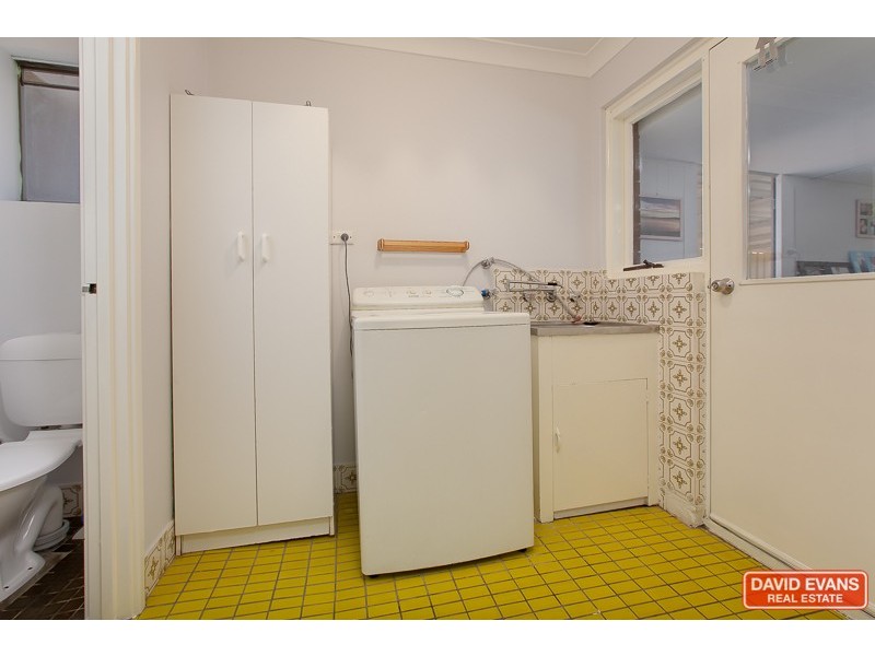 2 Breaden Drive, Cooloongup WA 6168