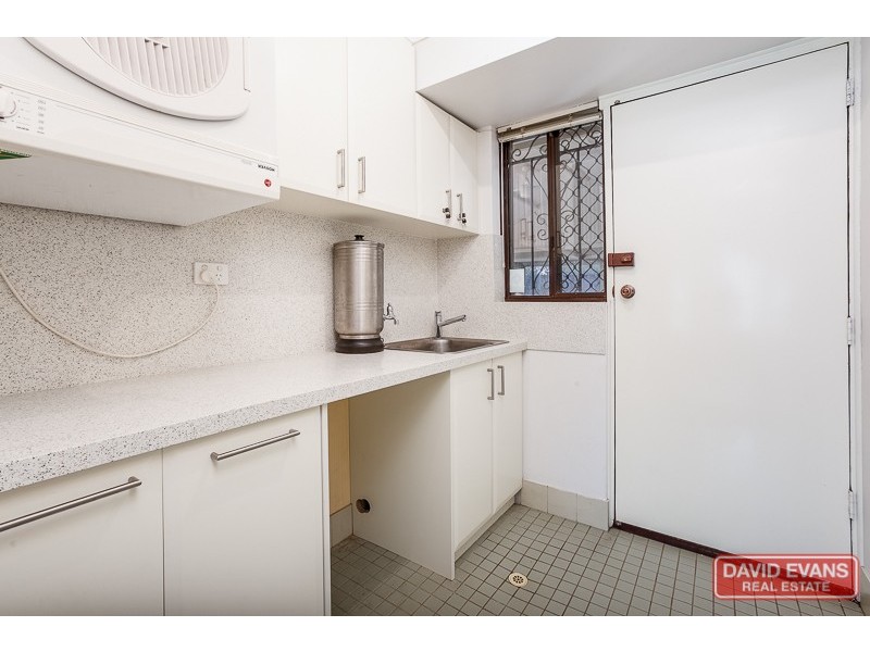 23 Montego Close, Safety Bay WA 6169