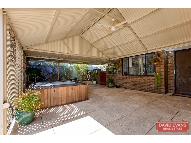 23 Montego Close, Safety Bay WA 6169