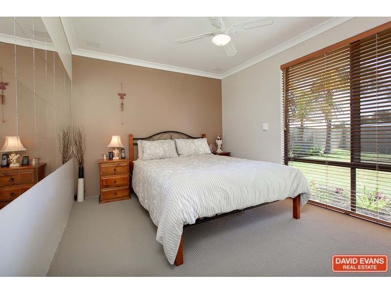 10 Tangaroa Close, Cooloongup WA 6168