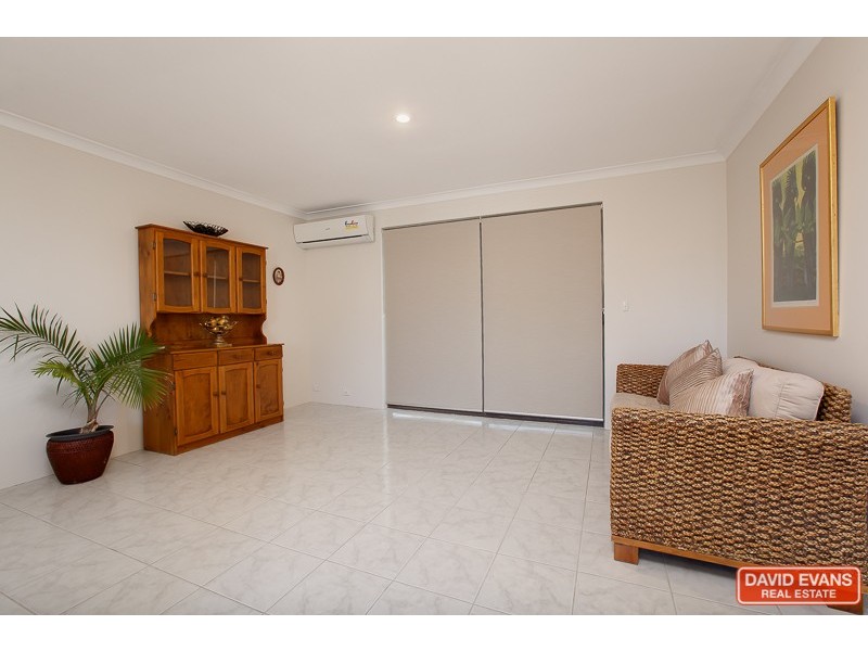 10 Tangaroa Close, Cooloongup WA 6168