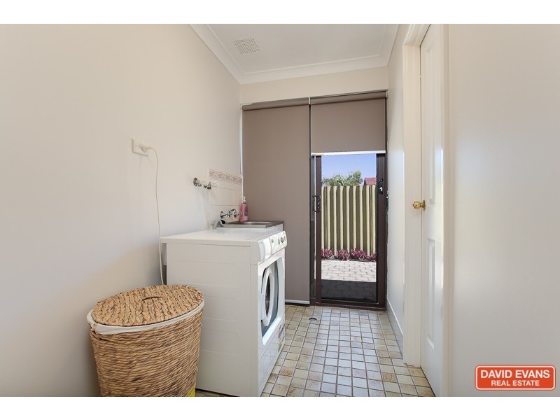 10 Tangaroa Close, Cooloongup WA 6168