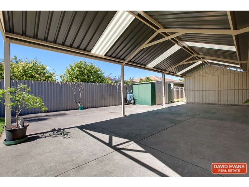 10 Tangaroa Close, Cooloongup WA 6168