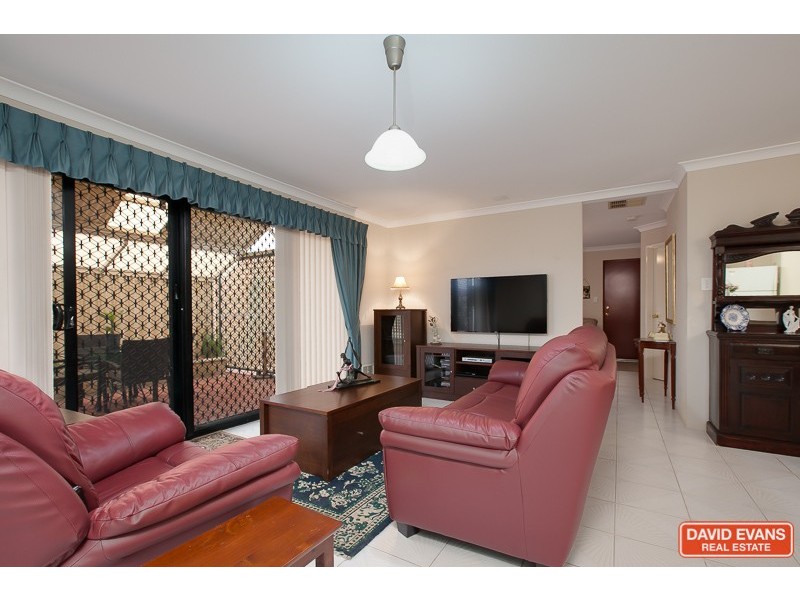 108 Aurora Drive, Atwell WA 6164