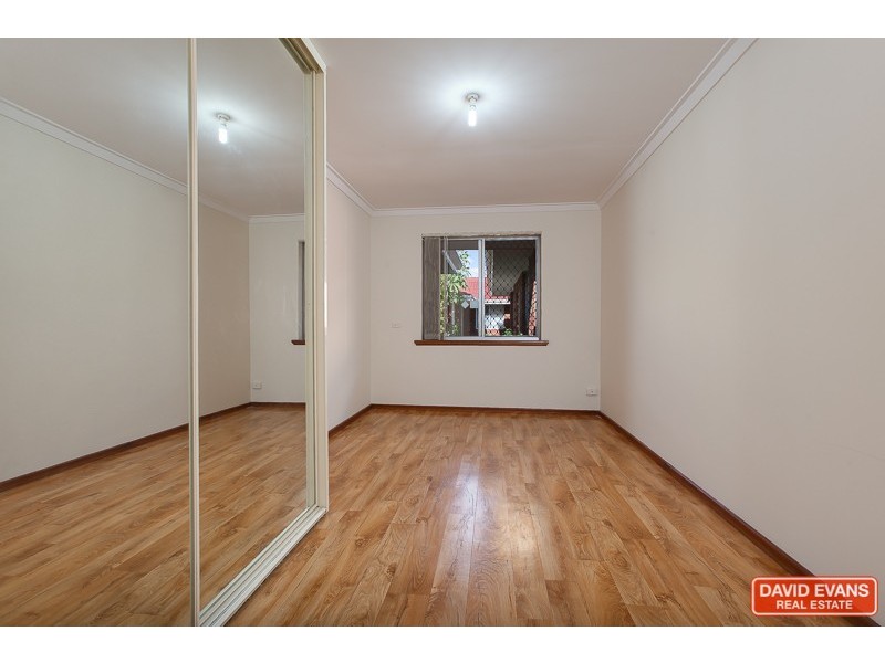 18/10 Hefron Street, Rockingham WA 6168