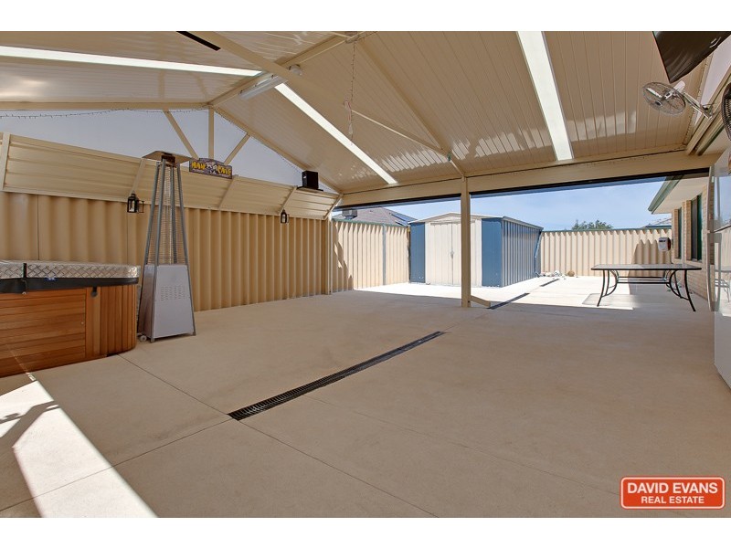 6 Carramup Circle, Port Kennedy WA 6172