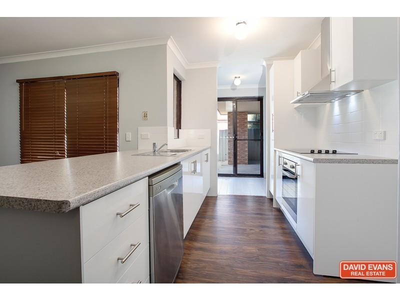 14 Kerswell Way, Warnbro WA 6169