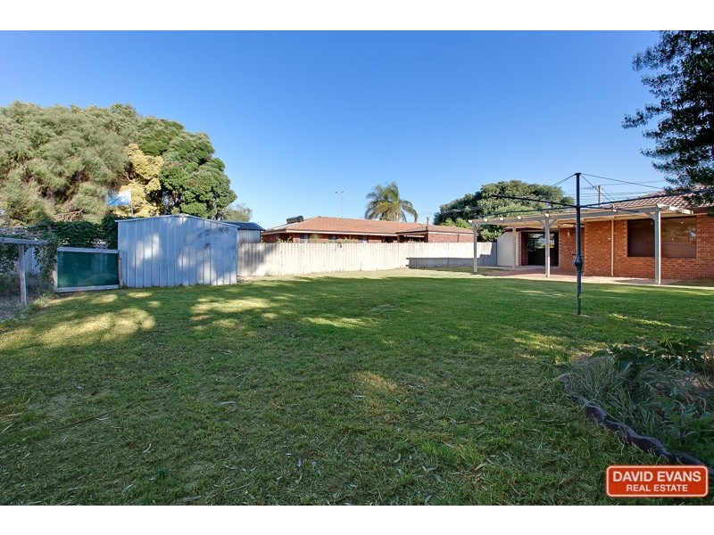 14 Kerswell Way, Warnbro WA 6169