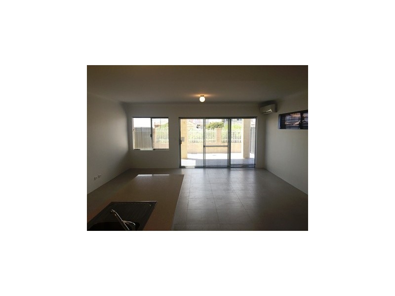 14 Shore Lane, Port Kennedy WA 6172