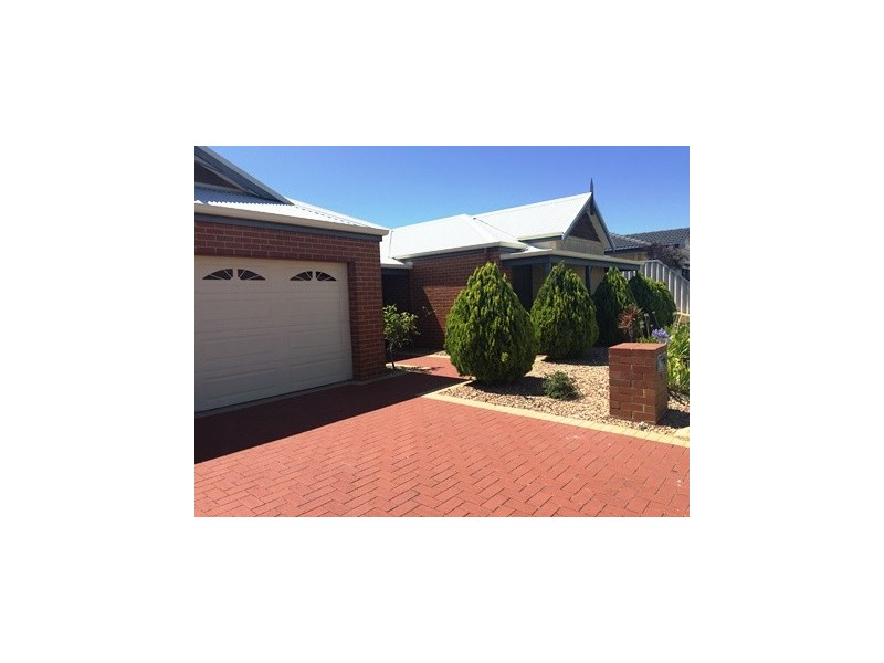 9 Nottely Crescent, Secret Harbour WA 6173