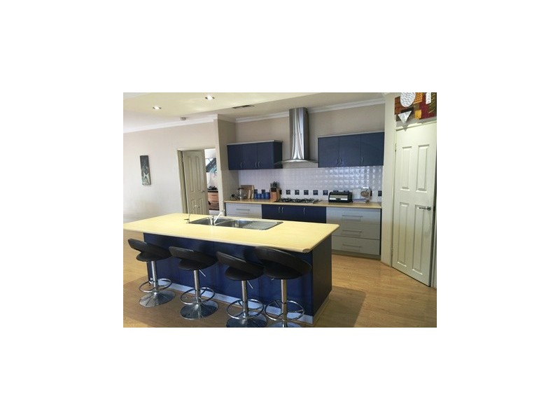 9 Nottely Crescent, Secret Harbour WA 6173