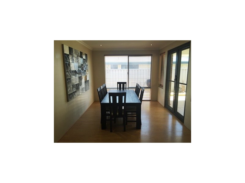 9 Nottely Crescent, Secret Harbour WA 6173