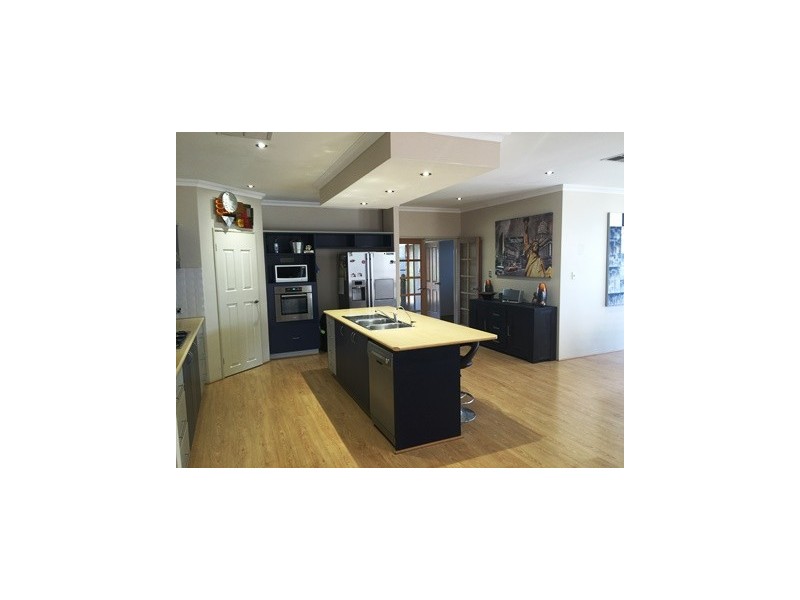 9 Nottely Crescent, Secret Harbour WA 6173