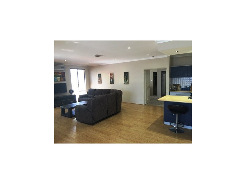 9 Nottely Crescent, Secret Harbour WA 6173