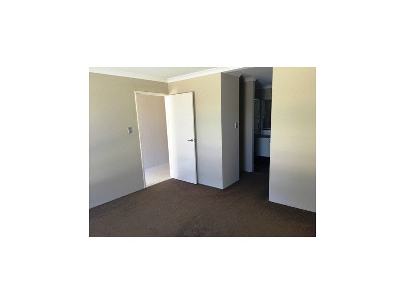14 Beauchamp Loop, Wellard WA 6170