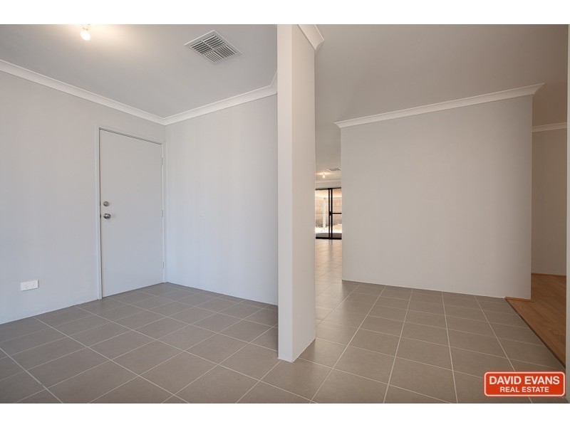 12 Tetbury Way, Wellard WA 6170