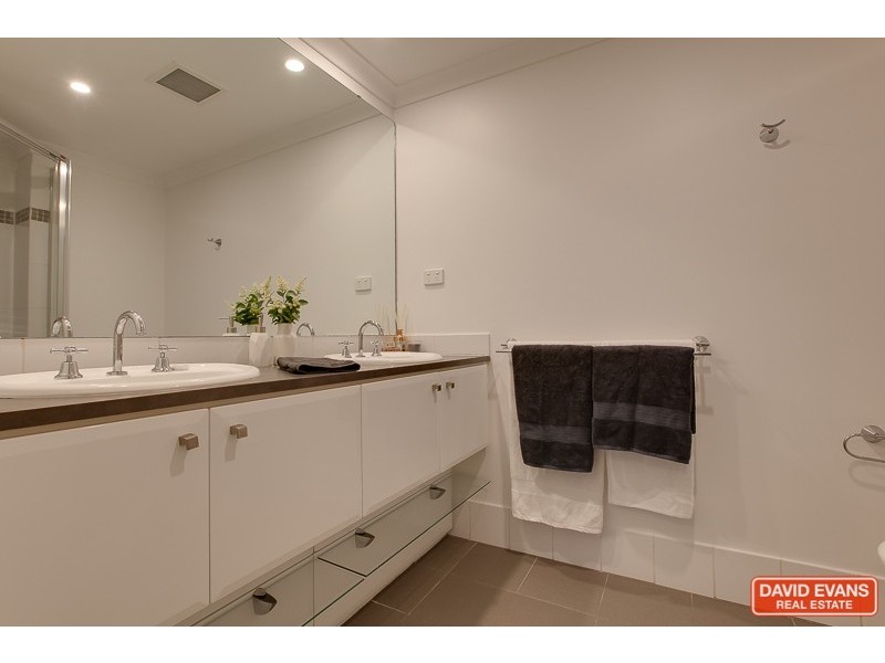 16/43 Rockingham Beach Road, Rockingham WA 6168