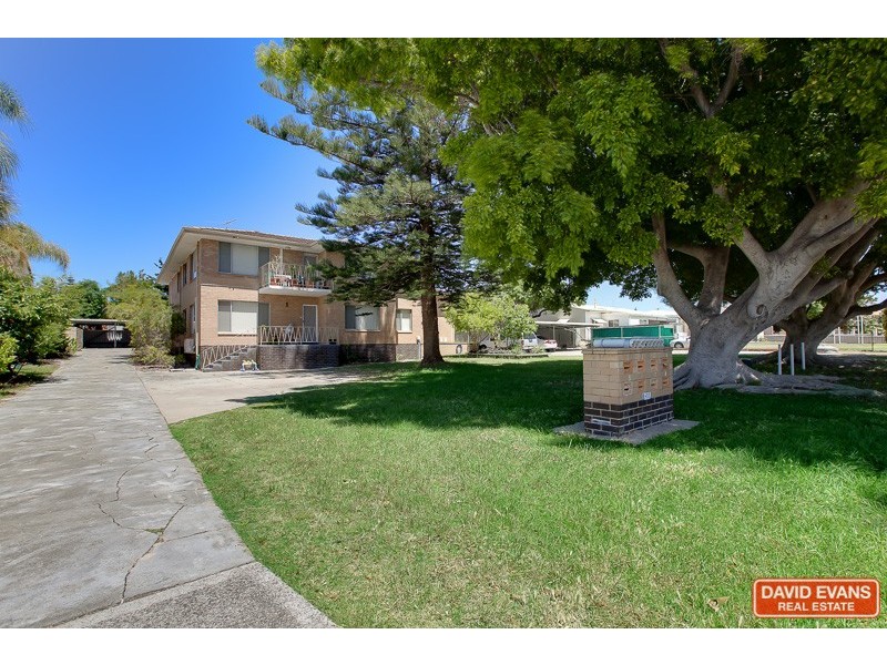 Unit 6 9-11 Gloucester Avenue, Shoalwater WA 6169