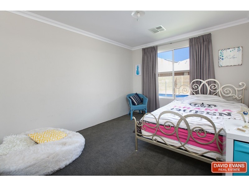 28 Holloways Ridge, Secret Harbour WA 6173