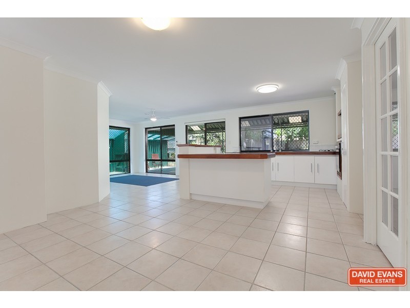 13 Mackay Place, Cooloongup WA 6168