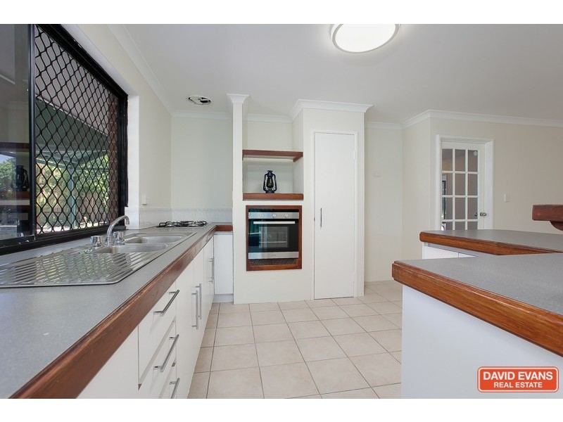 13 Mackay Place, Cooloongup WA 6168