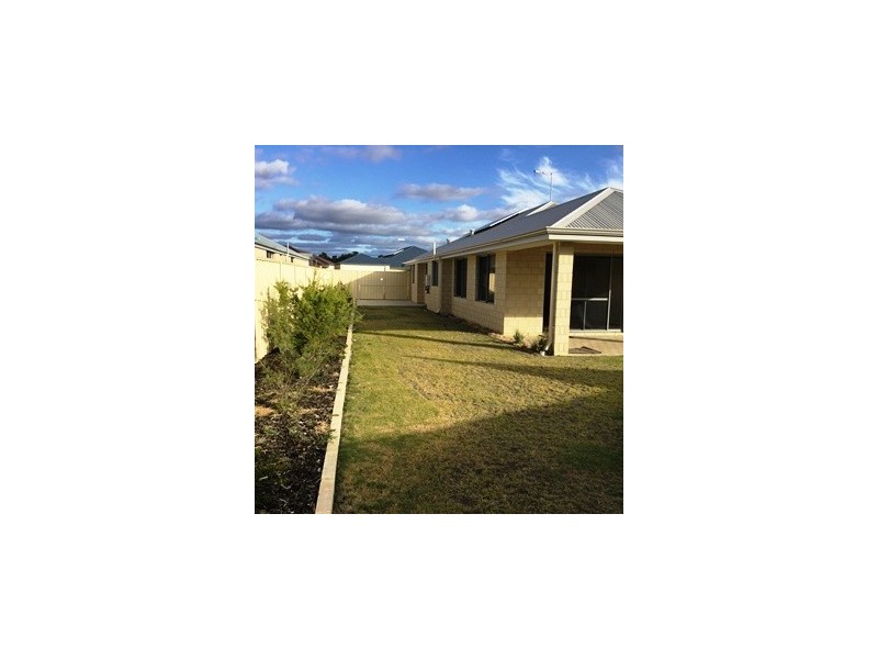 19 Naturaliste Drive, Pinjarra WA 6208