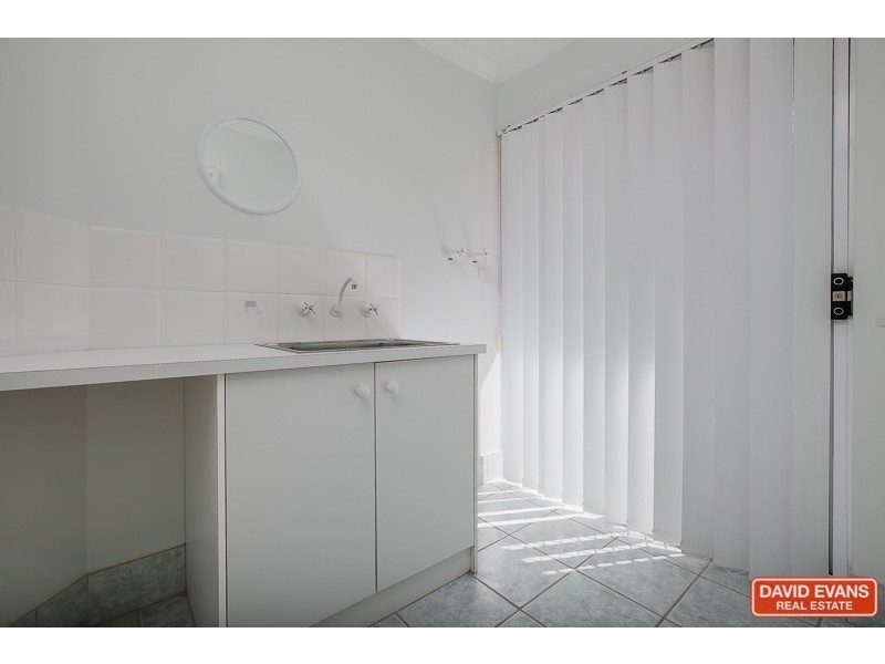 68 Honeysuckle Ramble, Halls Head WA 6210