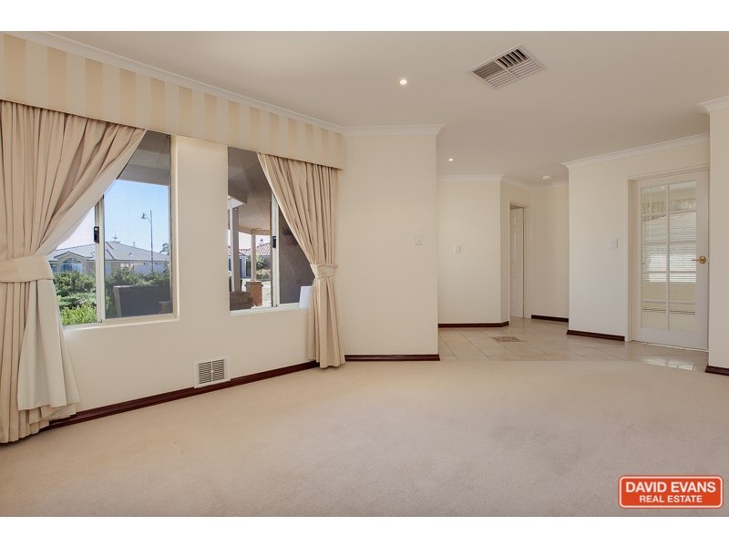 18 Formia Place, Secret Harbour WA 6173