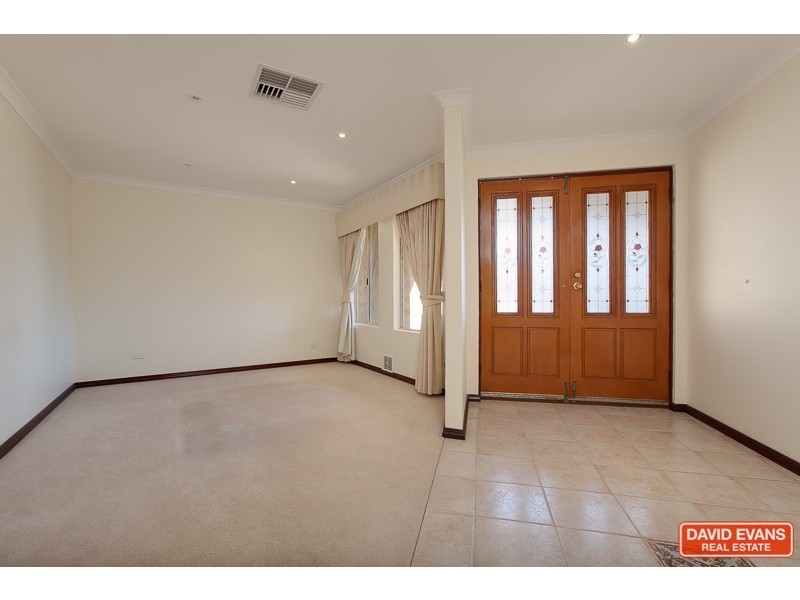 18 Formia Place, Secret Harbour WA 6173