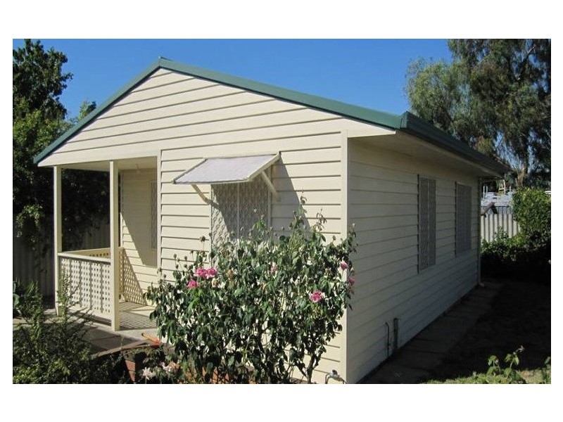 124 Spencer Road Granny Flat, Langford WA 6147