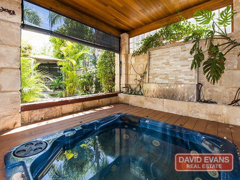 3 Charles Place, Wannanup WA 6210