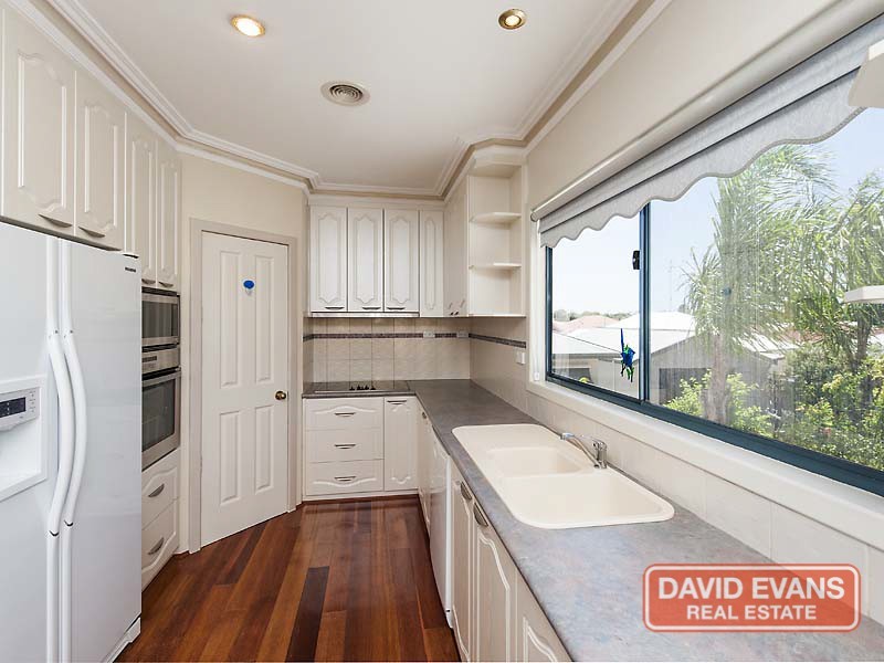 3 Charles Place, Wannanup WA 6210