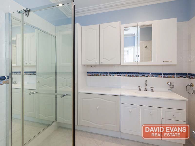 3 Charles Place, Wannanup WA 6210