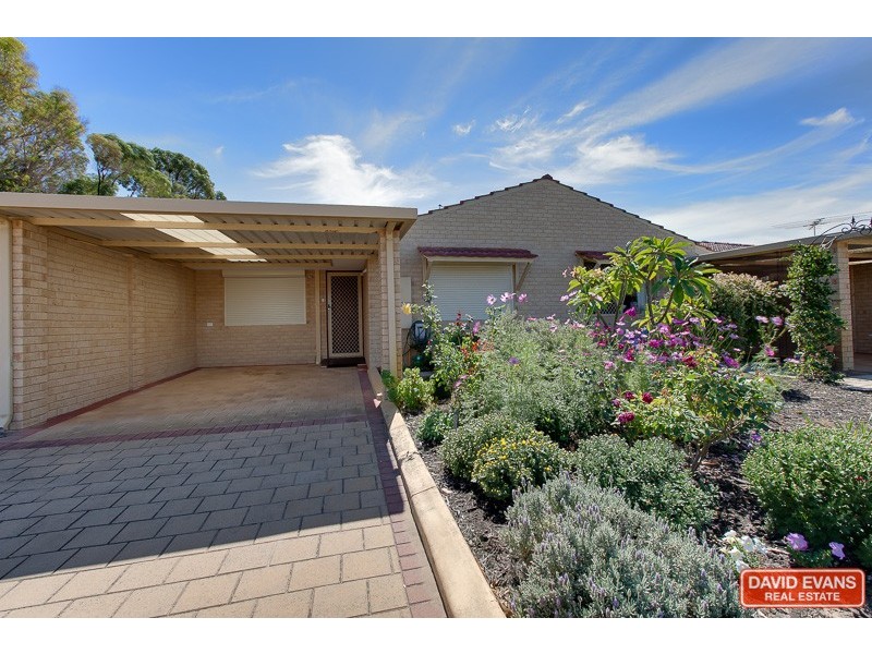 2/27 Goongarrie Drive, Cooloongup WA 6168