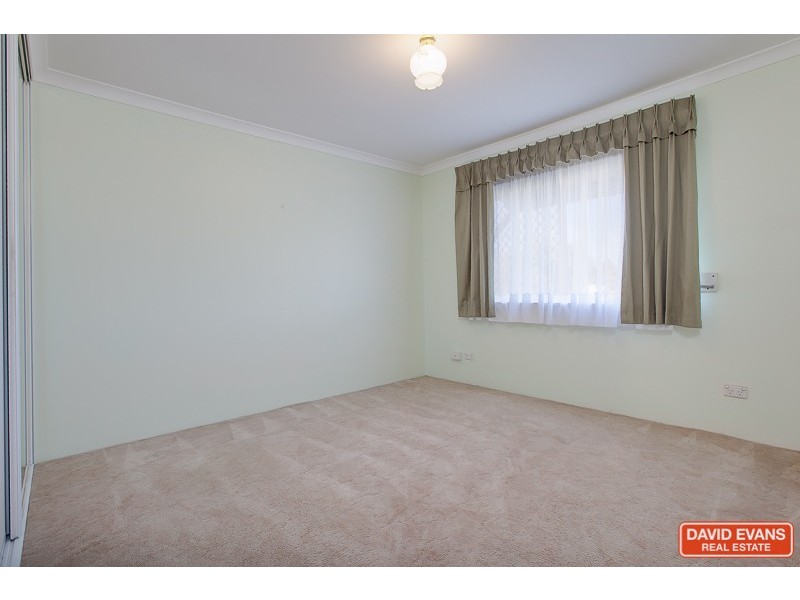 2/27 Goongarrie Drive, Cooloongup WA 6168