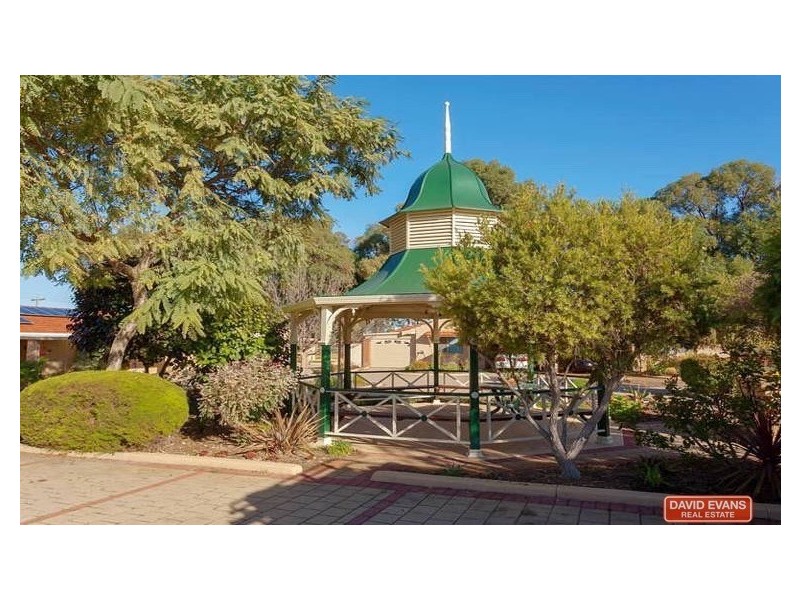 2/27 Goongarrie Drive, Cooloongup WA 6168