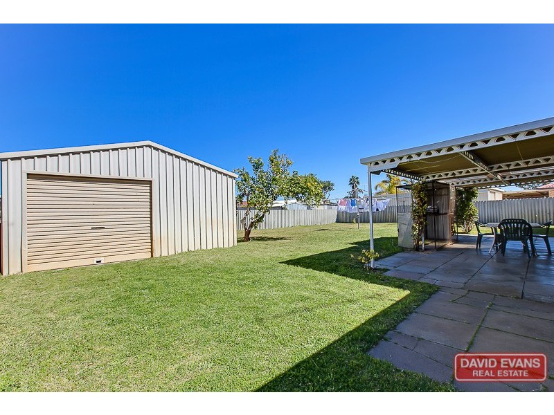 29 Kurrawa Street, Hillman WA 6168