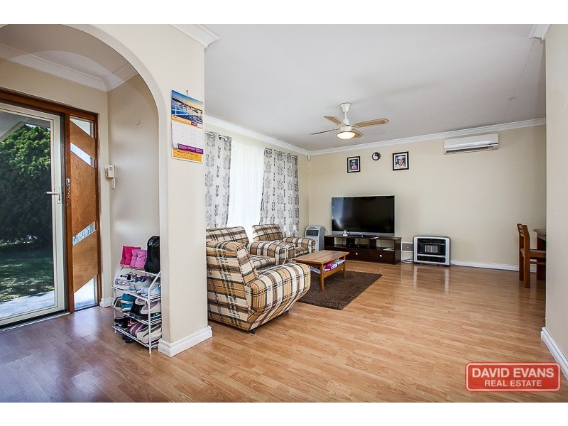 29 Kurrawa Street, Hillman WA 6168