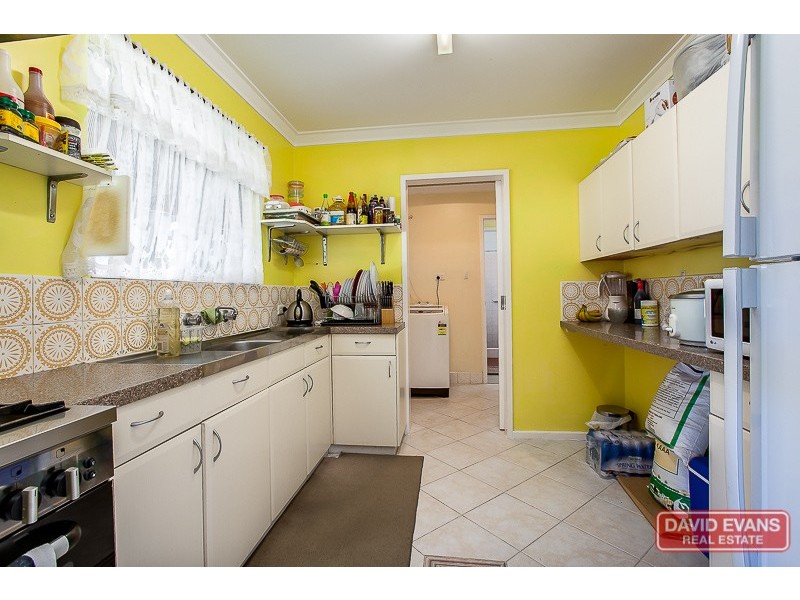 29 Kurrawa Street, Hillman WA 6168
