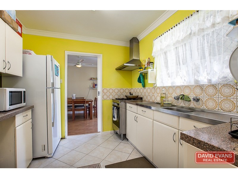 29 Kurrawa Street, Hillman WA 6168