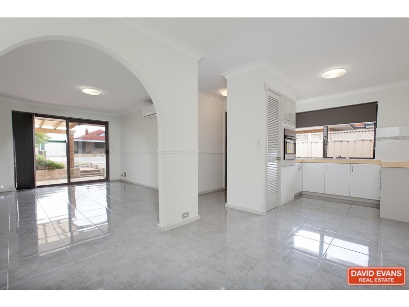 4/3 Alexandra Street, Rockingham WA 6168