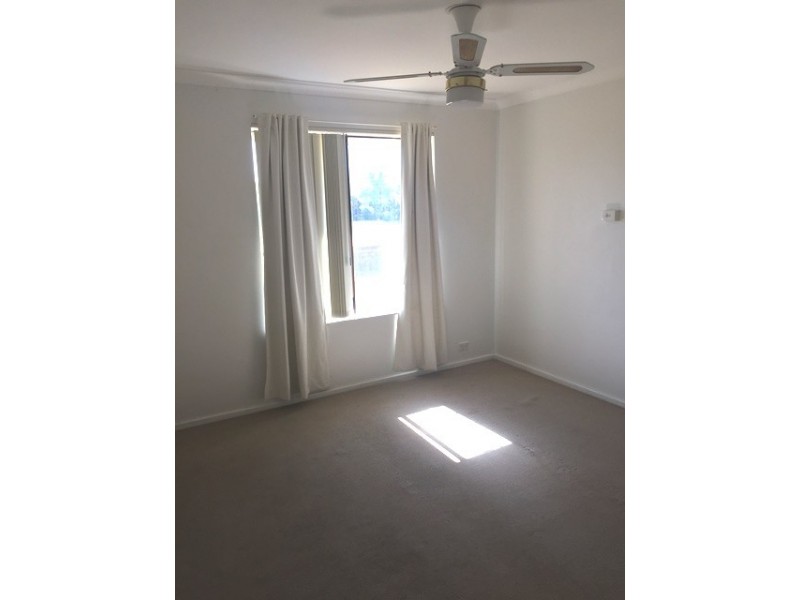 95 Seabrook Ave, Rockingham WA 6168