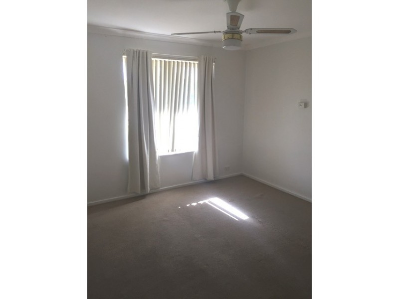 95 Seabrook Ave, Rockingham WA 6168