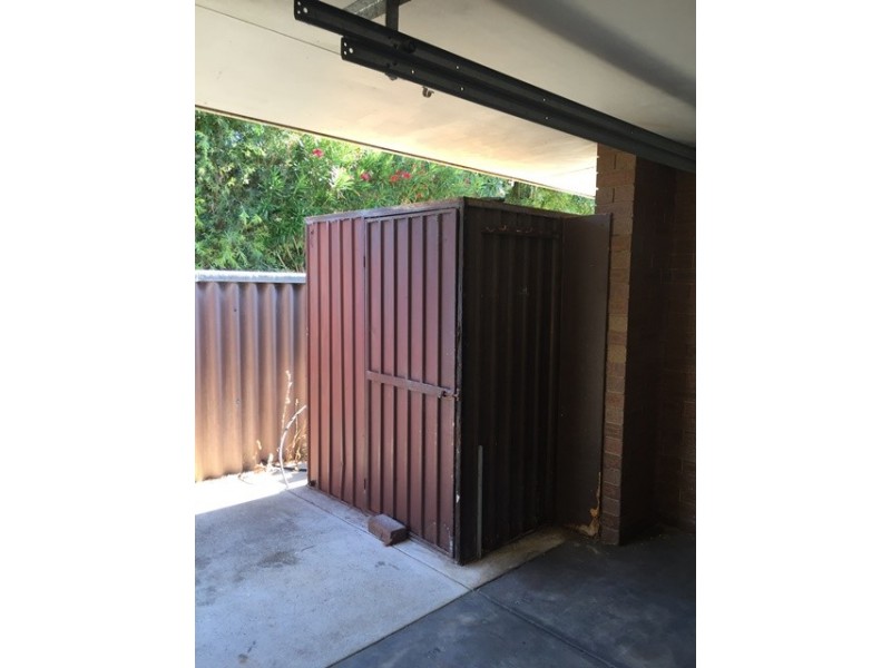 95 Seabrook Ave, Rockingham WA 6168