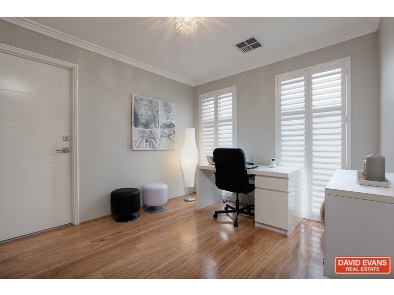 1 Flagstaff Crescent, Secret Harbour WA 6173