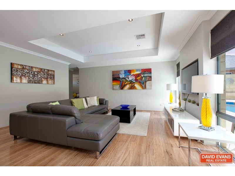 1 Flagstaff Crescent, Secret Harbour WA 6173