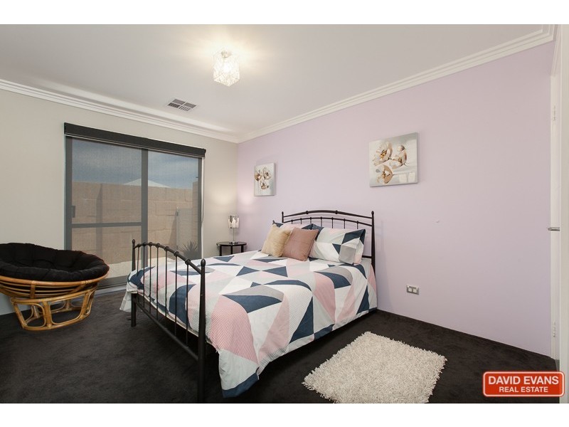 1 Flagstaff Crescent, Secret Harbour WA 6173