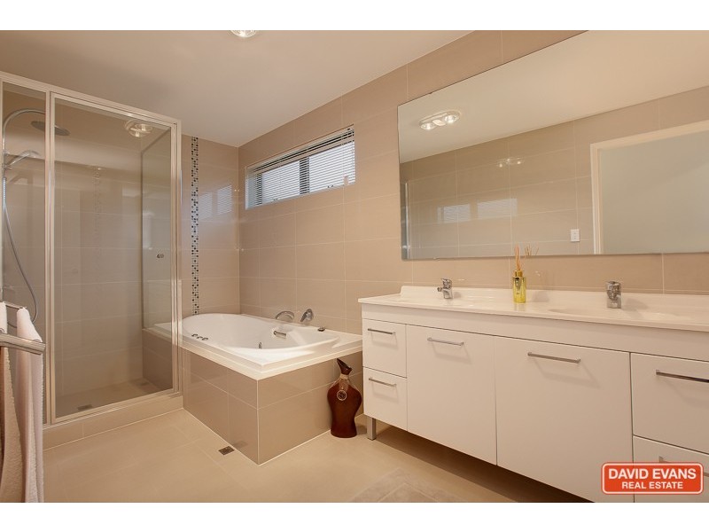 14 Oceanrunner Boulevard, Shoalwater WA 6169